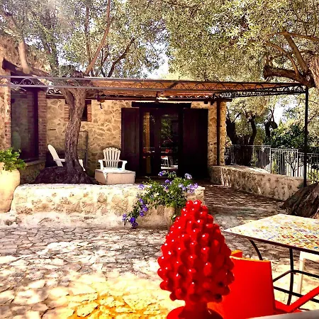 Agriturismo Roba Degli Ulivi Vakantieboerderij *